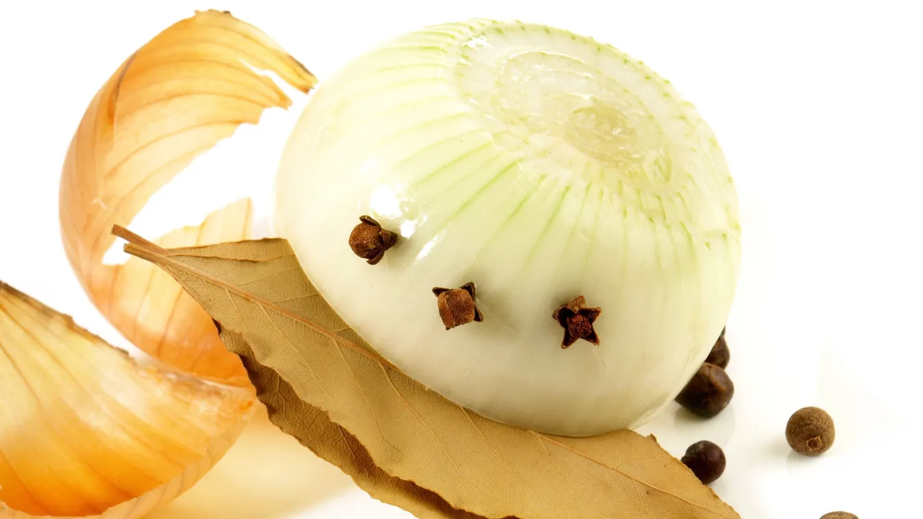 Szúrj hagymába szegfűszeget, életmentő ez a trükk