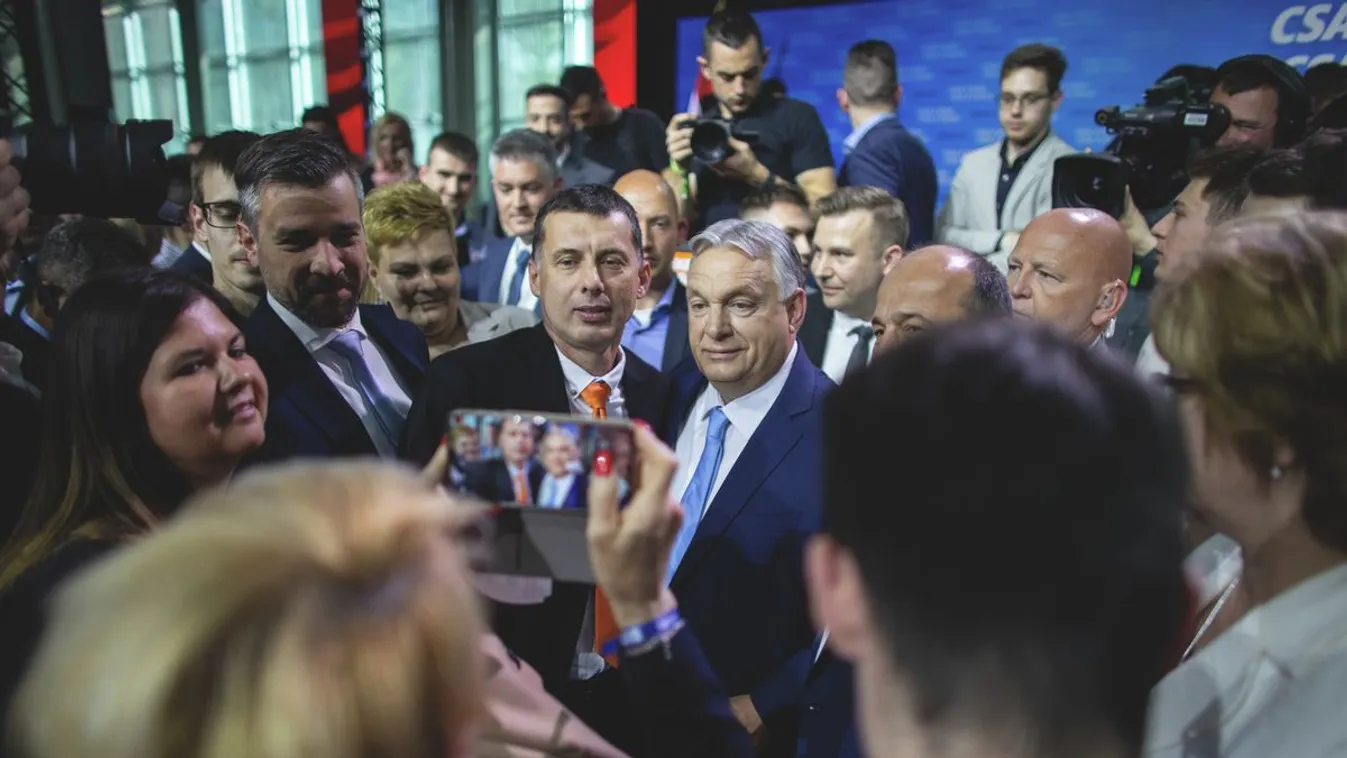 Orbán Viktor: Centiméterekre vagyunk a háborútól