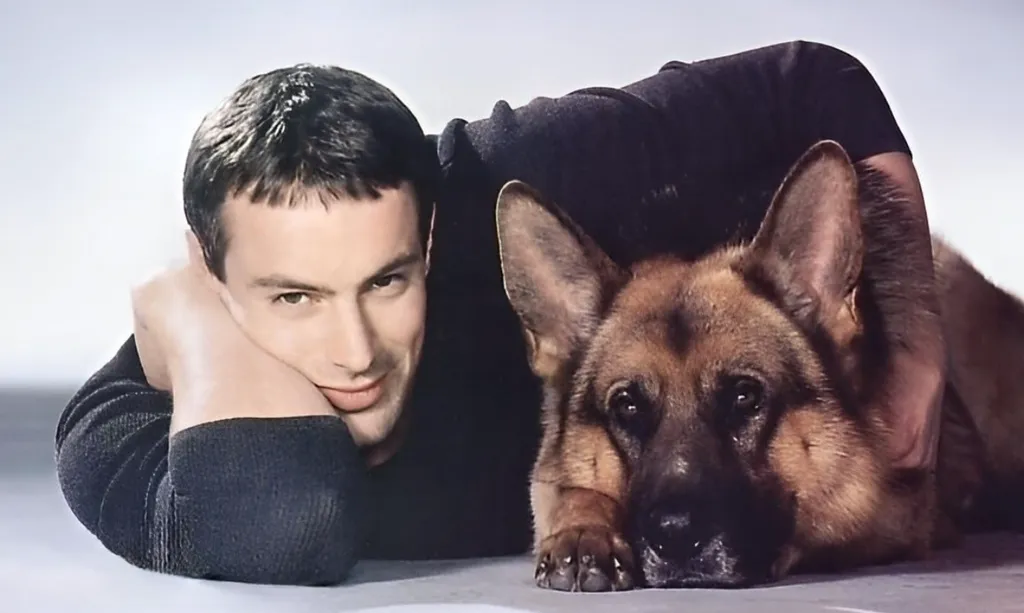 Gedeon Burkhard német színész leginkább a Rex felügyelő és Cobra 11-beli szerepeiről ismert