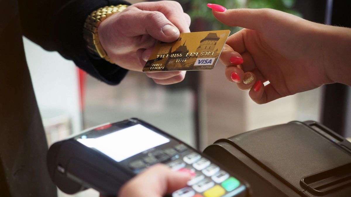 Ha itt bankolsz, akkor nem árt felkészülnöd: ennek a banknak több szolgáltatása sem lesz elérhető a hétvégén