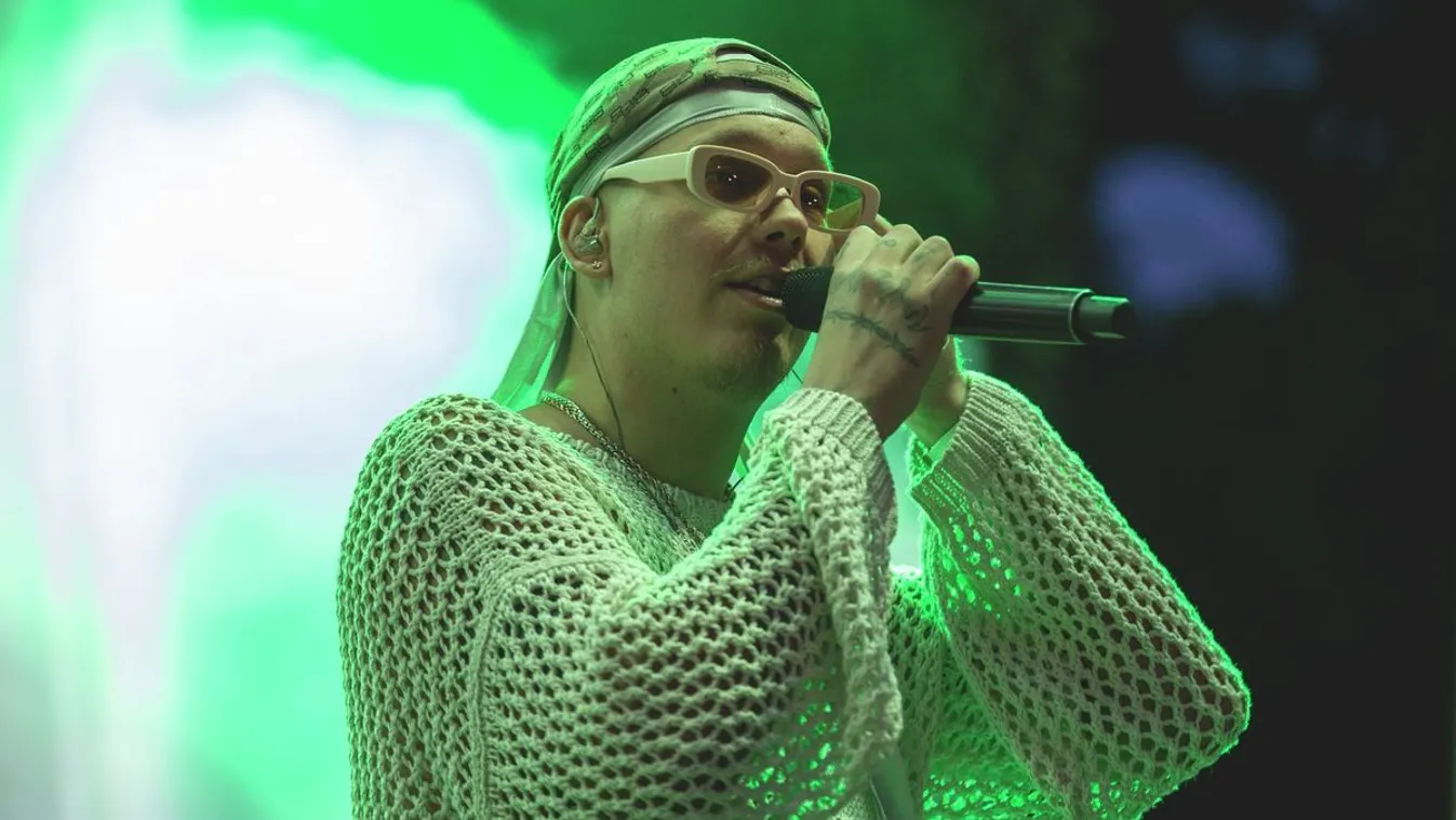 Manuel a fogházban is pénzt keres