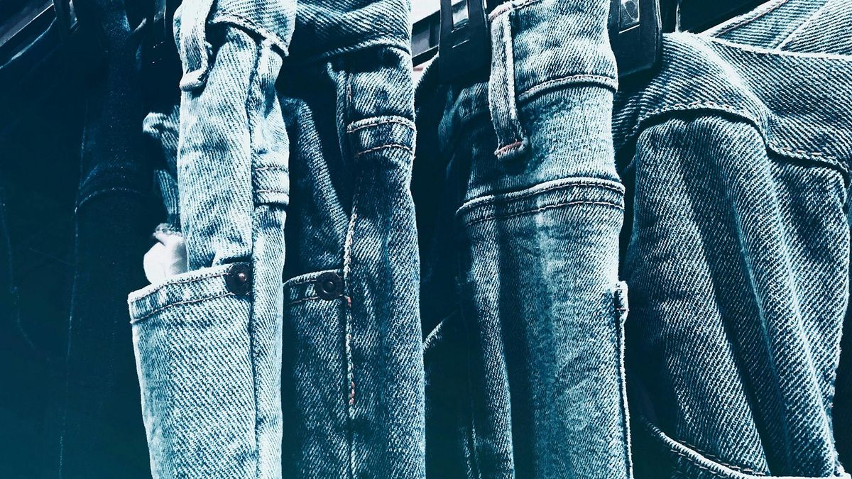 „Milliárdos vagyok, de utálom a pénzt költeni – ezt a farmert is csak 13 ezer forintért vettem a Zarában”