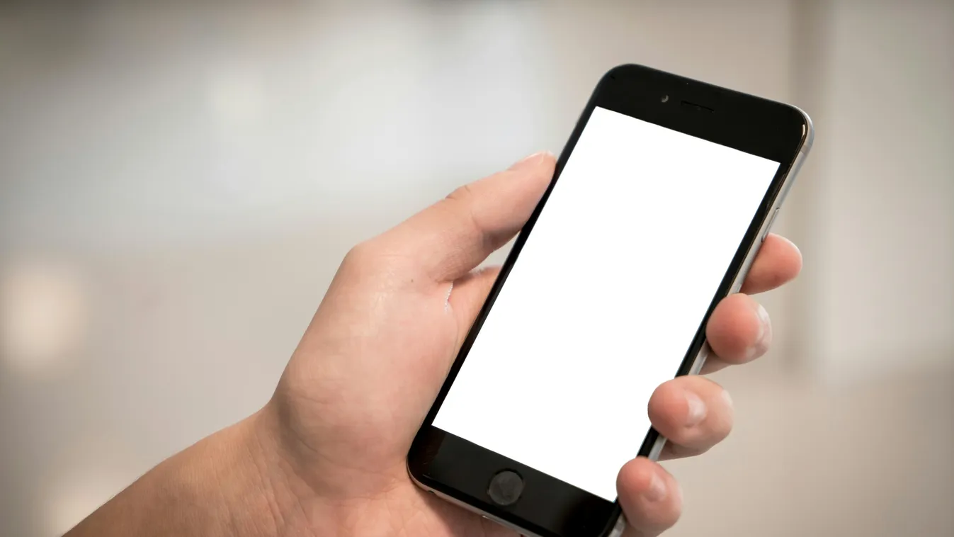 Ha neked is ilyen telefonod van, tőled is levonhatnak pénzt