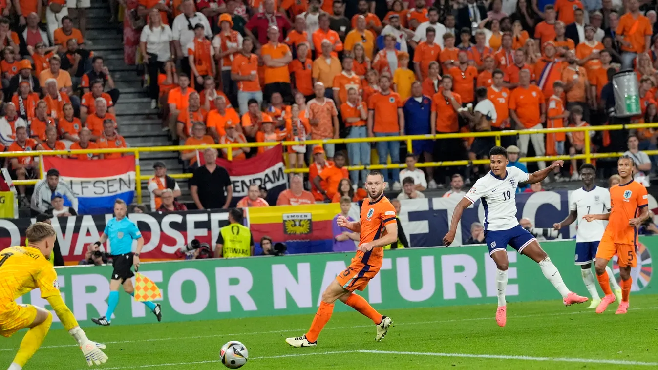 Elszabadult a pokol az Eb-n, videón a sokkoló jelenet