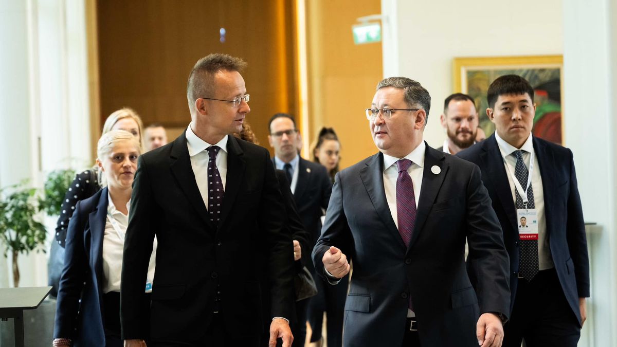 Szijjártó: A magyar EU-elnökség fontos célja az együttműködés javítása a türk államokkal