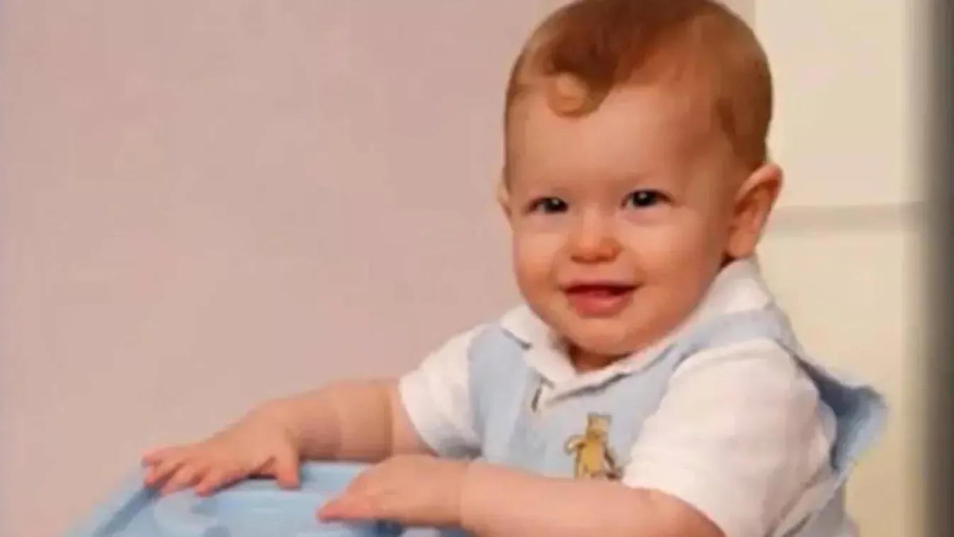 Az anya a kocsiban felejtette a 9 hónapos kisfiát