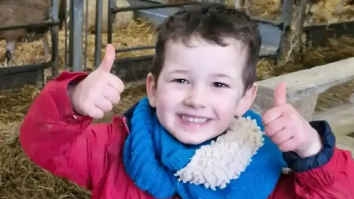 Egy 4 éves mosolygós fiút gyászol a családja