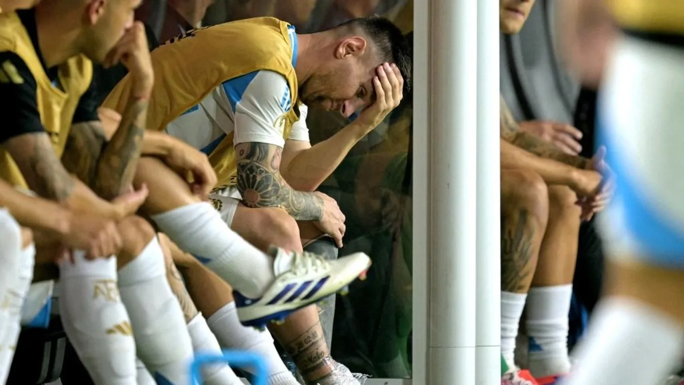 Lionel Messi eddig bírta: percekig zokogott