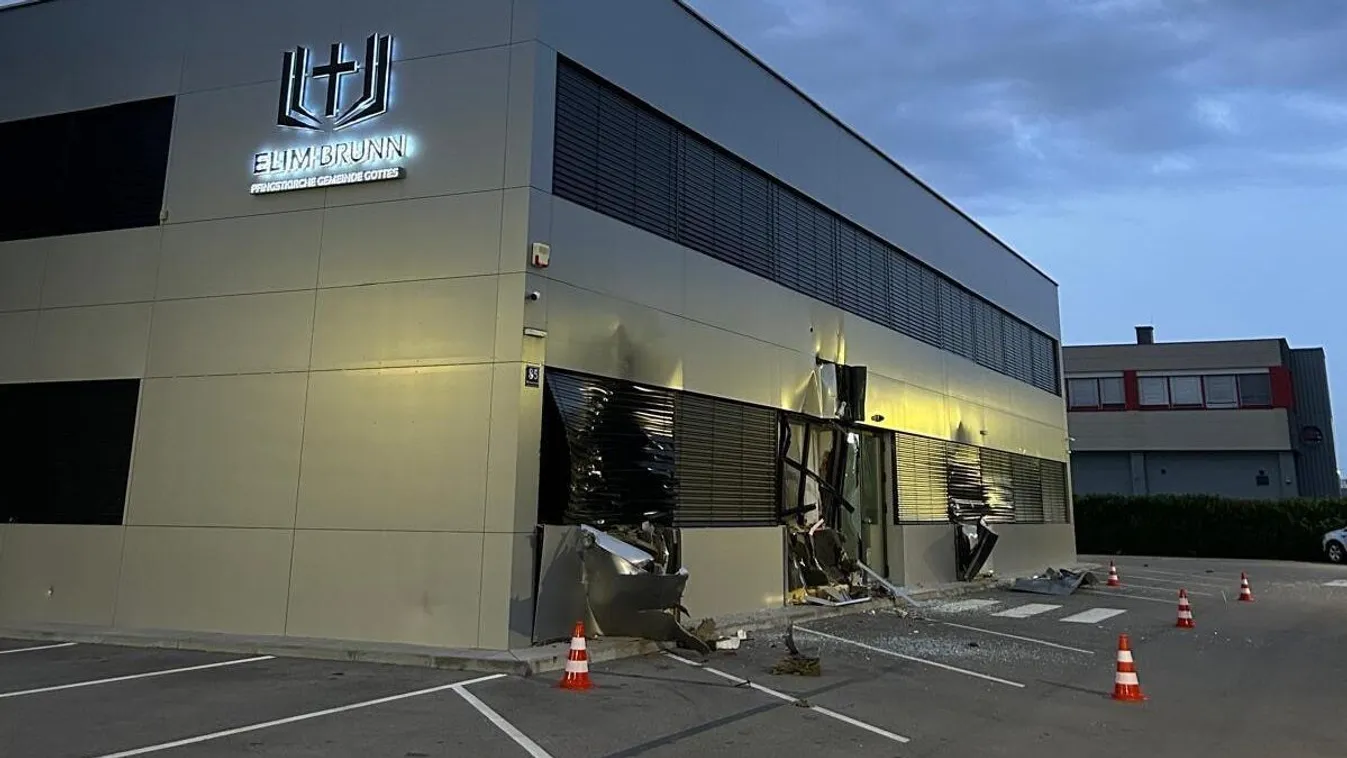 Egy román kamionos szándékosan belehajtott egy templomba