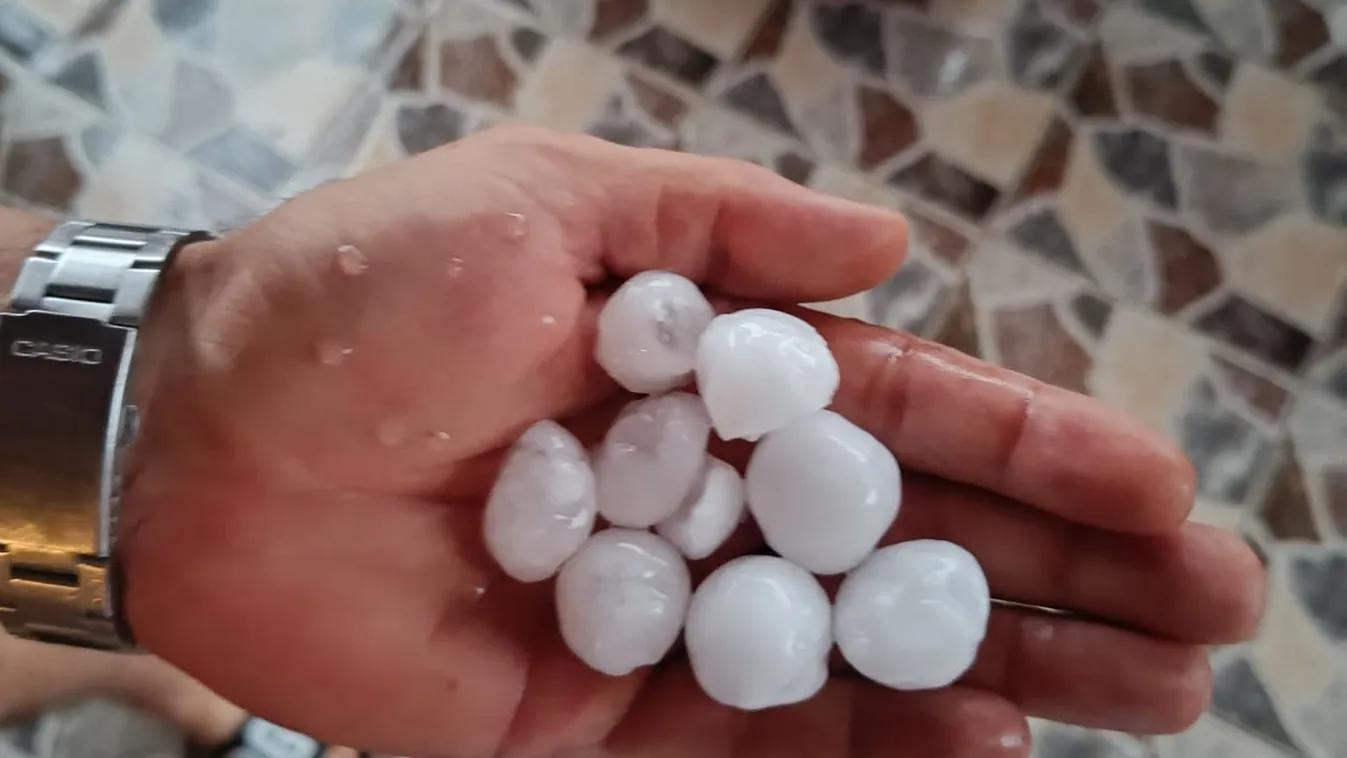 Lecsapott az özönvízzel érkező vihar Magyarországra - képek