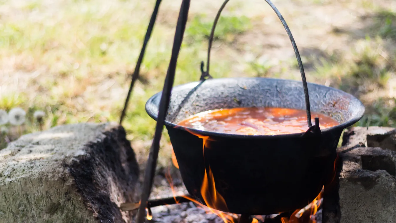Megégett a pirospaprika a bográcsban? Így menthető az étel