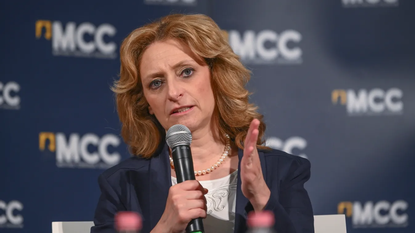 Kiderült, mikor indul útjára a második magyar űrhajós