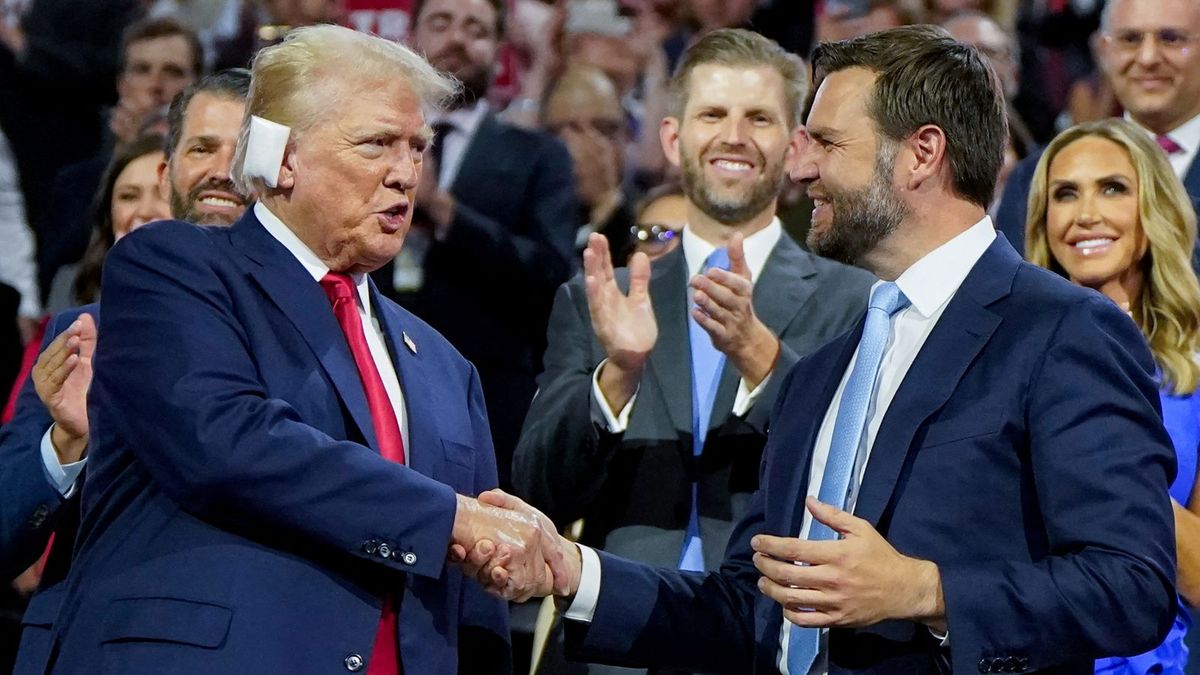 Ujjongva fogadták Trumpot a merénylet után