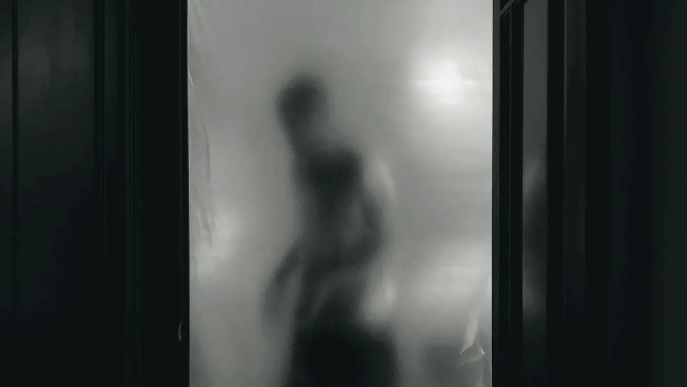 Kopogószellem játszadozott a pécsi nővel