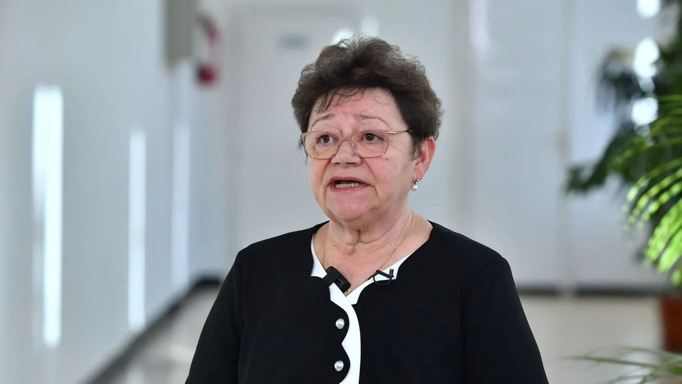 Müller Cecília módosított riasztást rendelt el