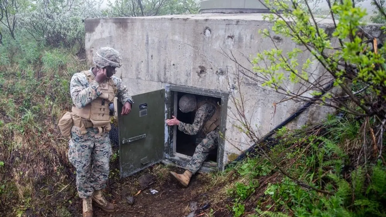 Több száz bunkert épít az orosz határra egy uniós ország