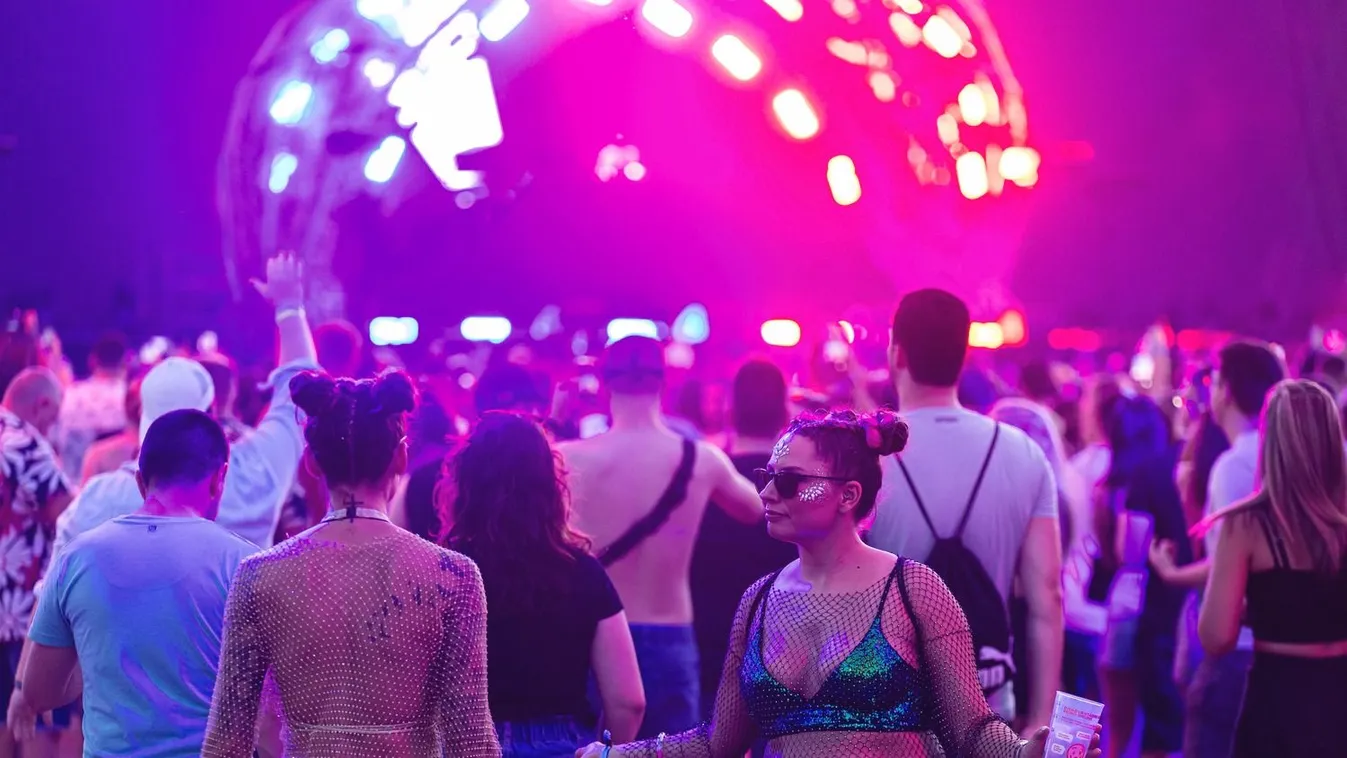 Hátborzongató videó! Démoni lény jelent meg a Balaton felett