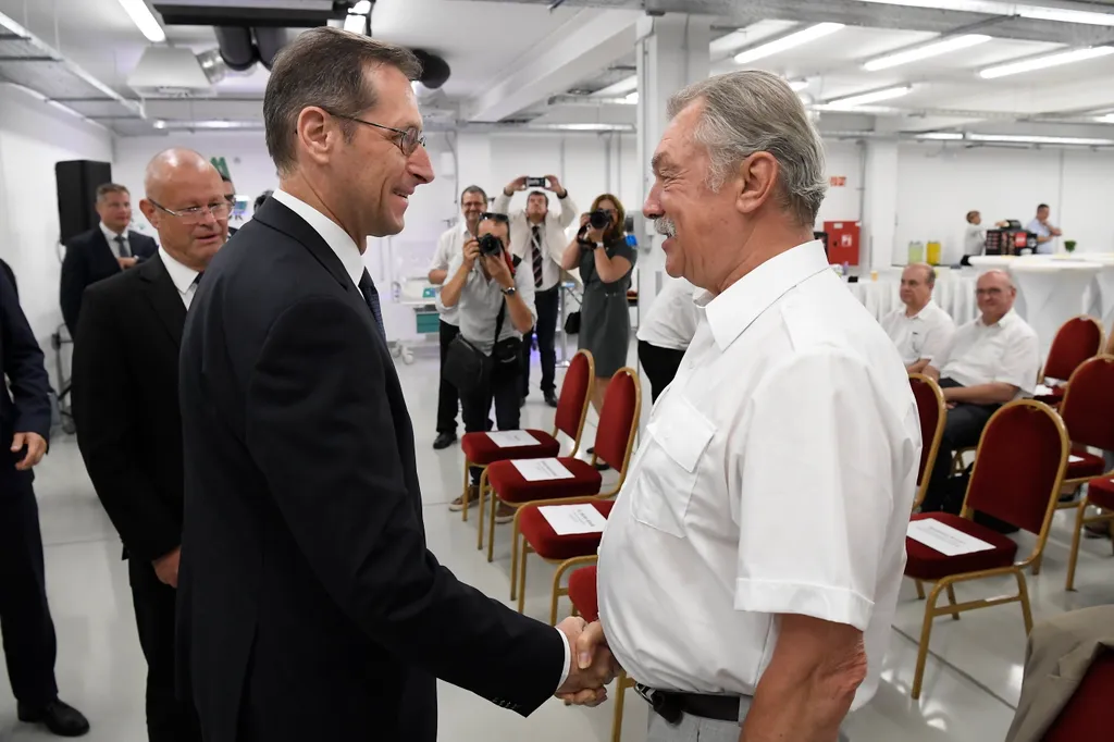 VARGA Mihály; FARKAS Bertalan