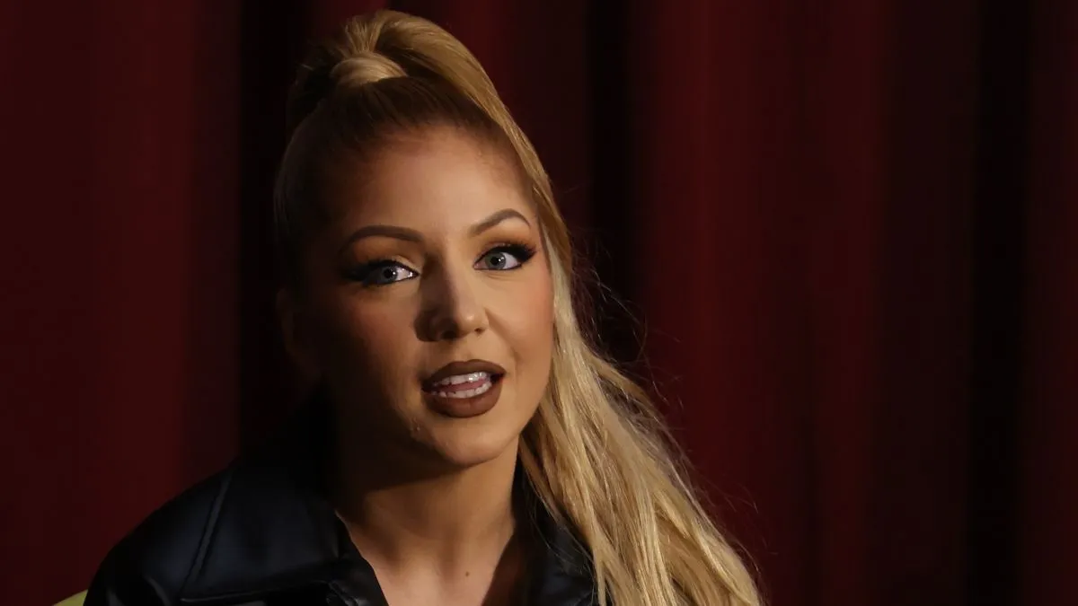 Tolvai Renit kiskutyája még saját Instagram oldallal is rendelkezik, ahol rendszeresen posztol róla az énekesnő képeket.