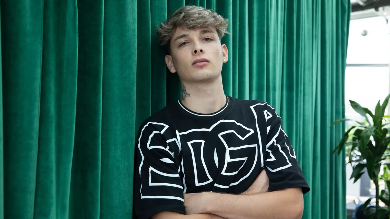 A milliárdos csemetének Ibiza se volt elég jó