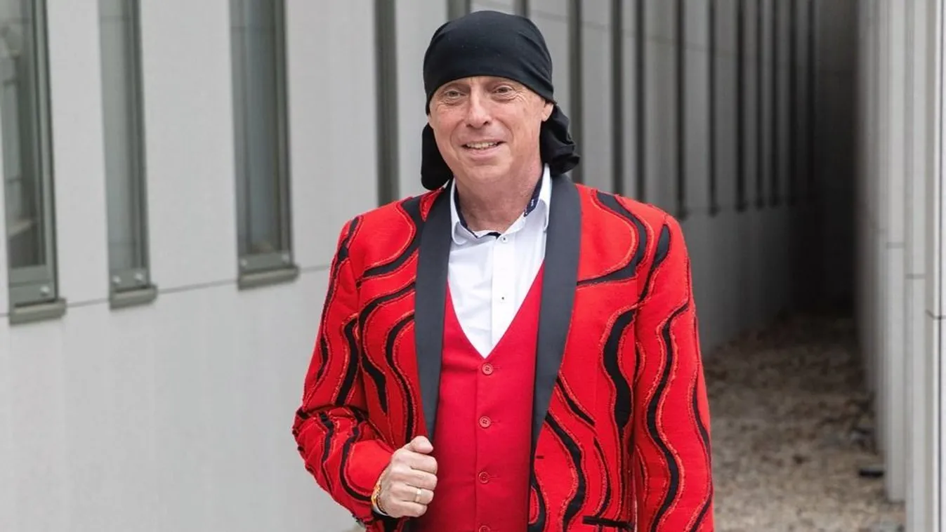 Hatalmas megtiszteltetés érte a magyar zenészt