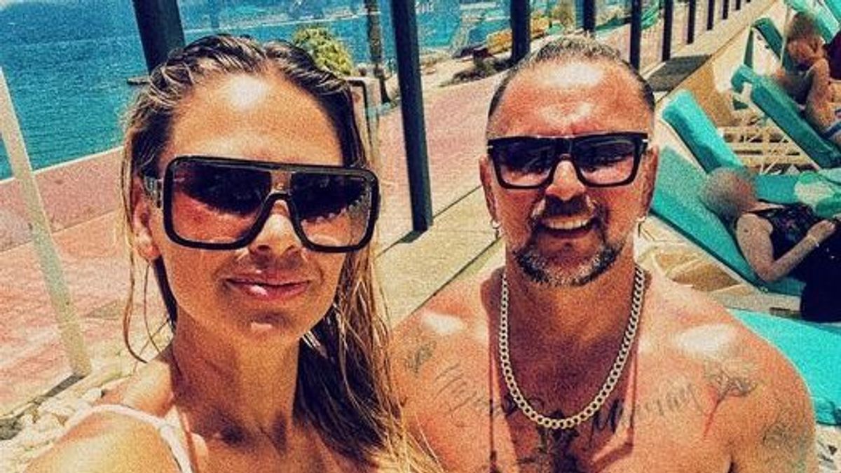 Meztelenül szeli az utakat Dundika, mit szólna ehhez Majka? - Fotó