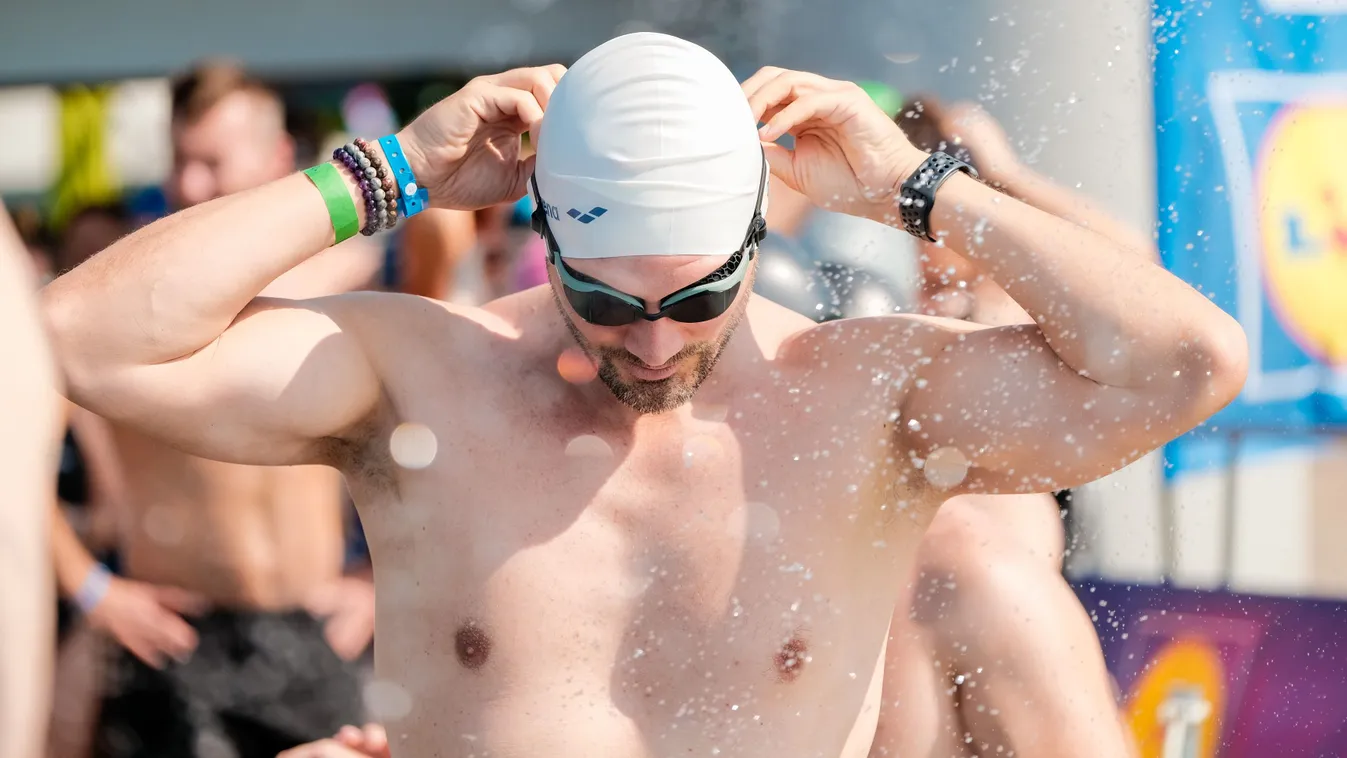 A Lidl Balaton-átúszás képekben – Galéria