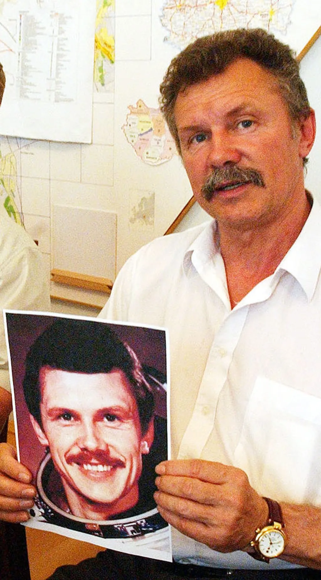 Űrhajósok Pécsett.