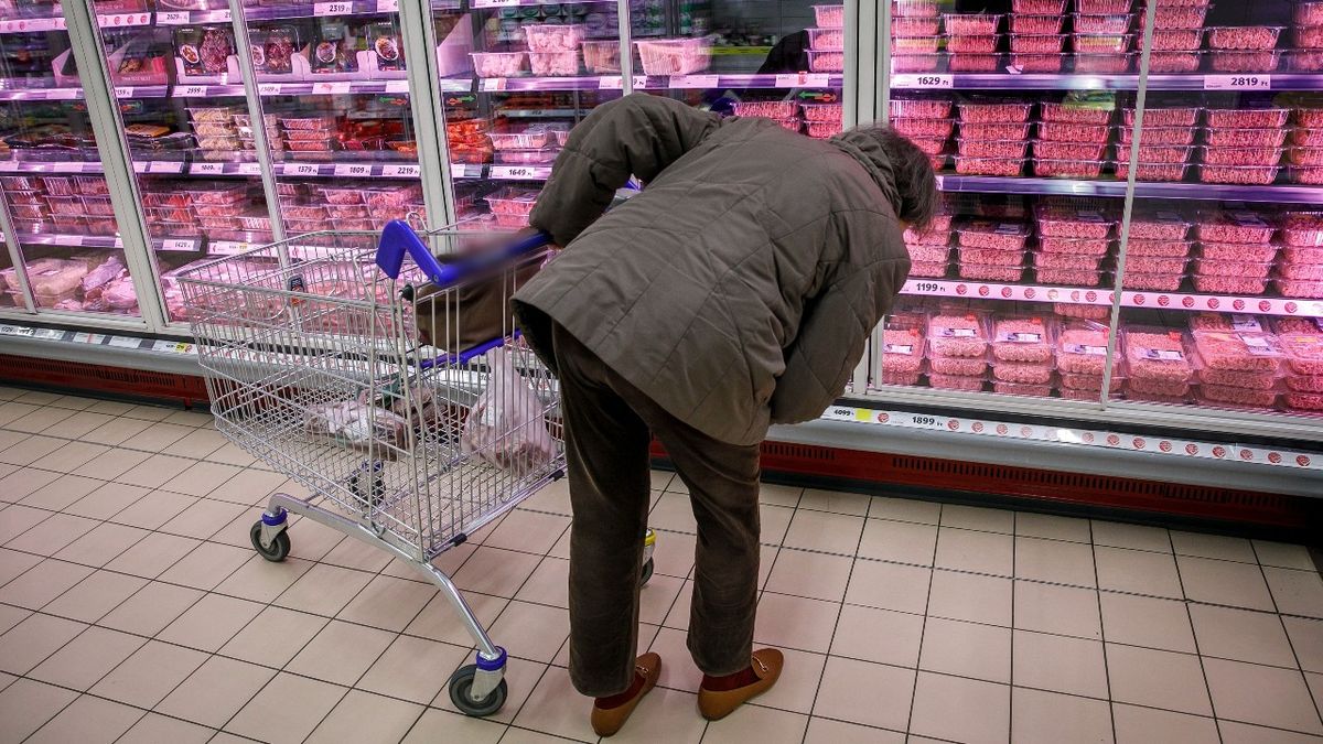 Nem hiszed el, mi ütötte el Erzsikét a boglári hipermarketben - azóta fáj a válla