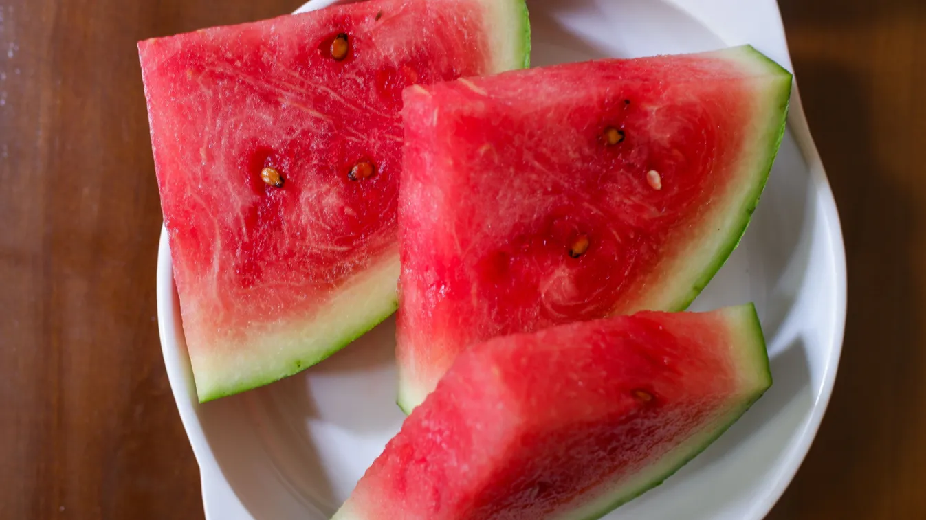 Ezek a jelek biztosan mutatják, ha már nem friss a dinnye