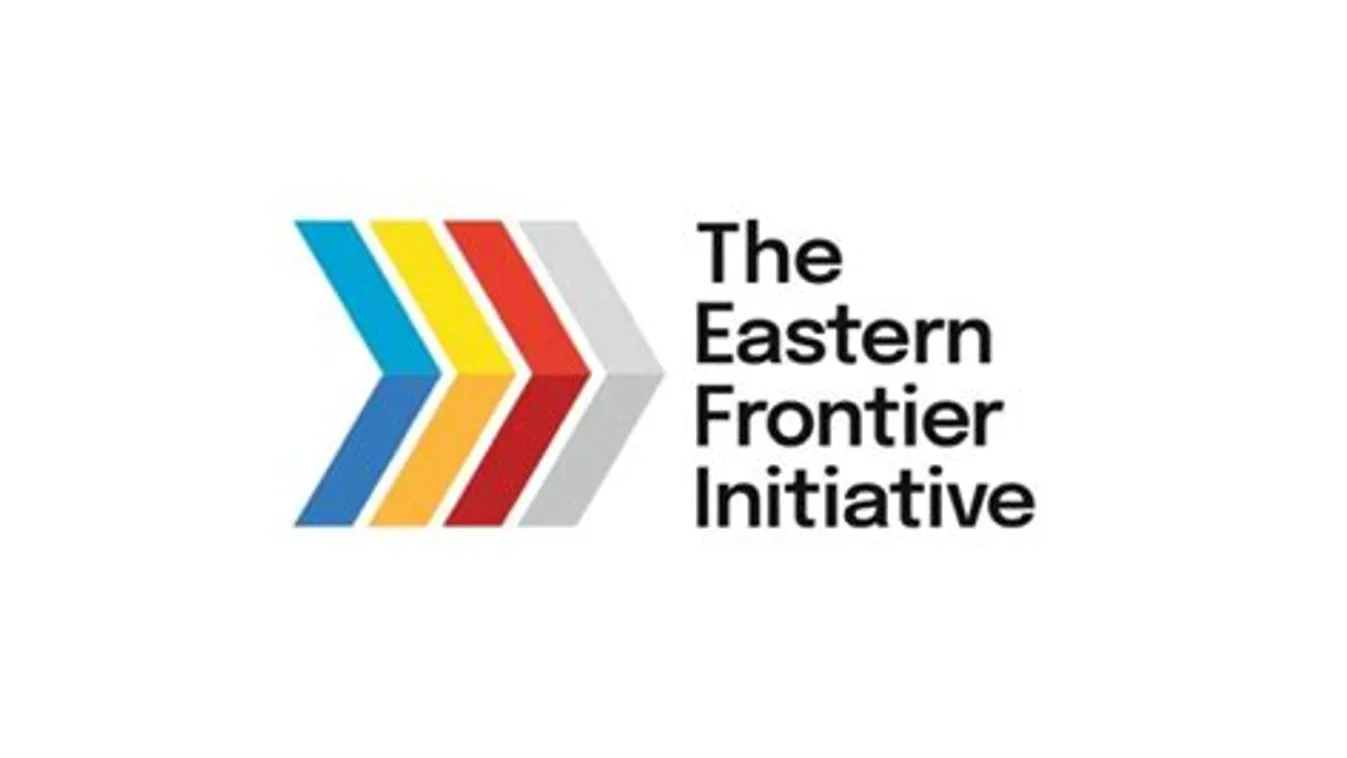 A dollármédia hírszerzőktől és kémektől kap kiképzést