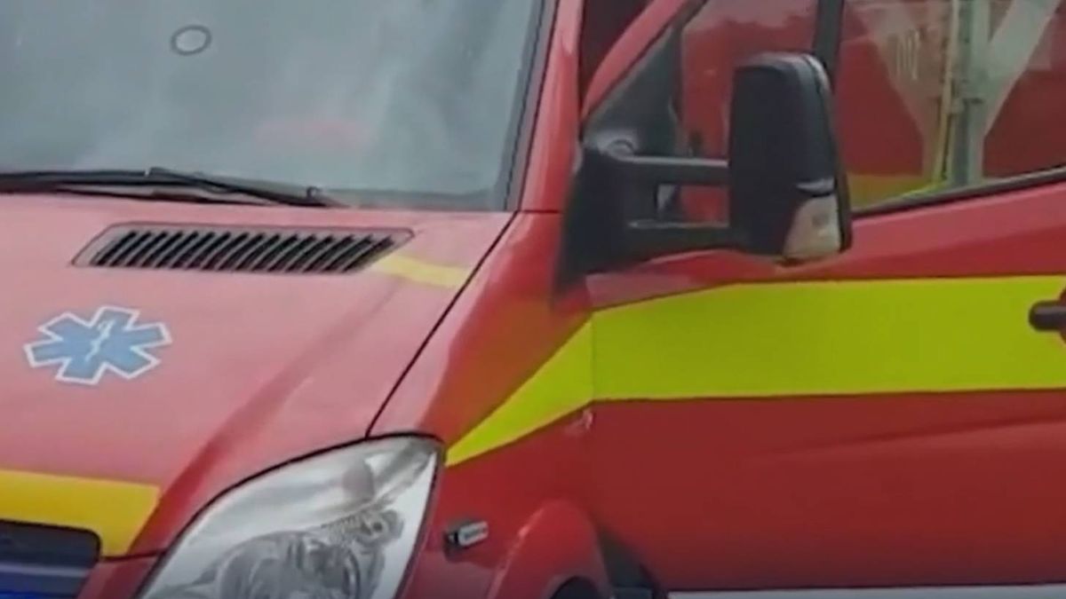 Videón a rémisztő pillanatok: vonat tetején ért áramütés egy tinit