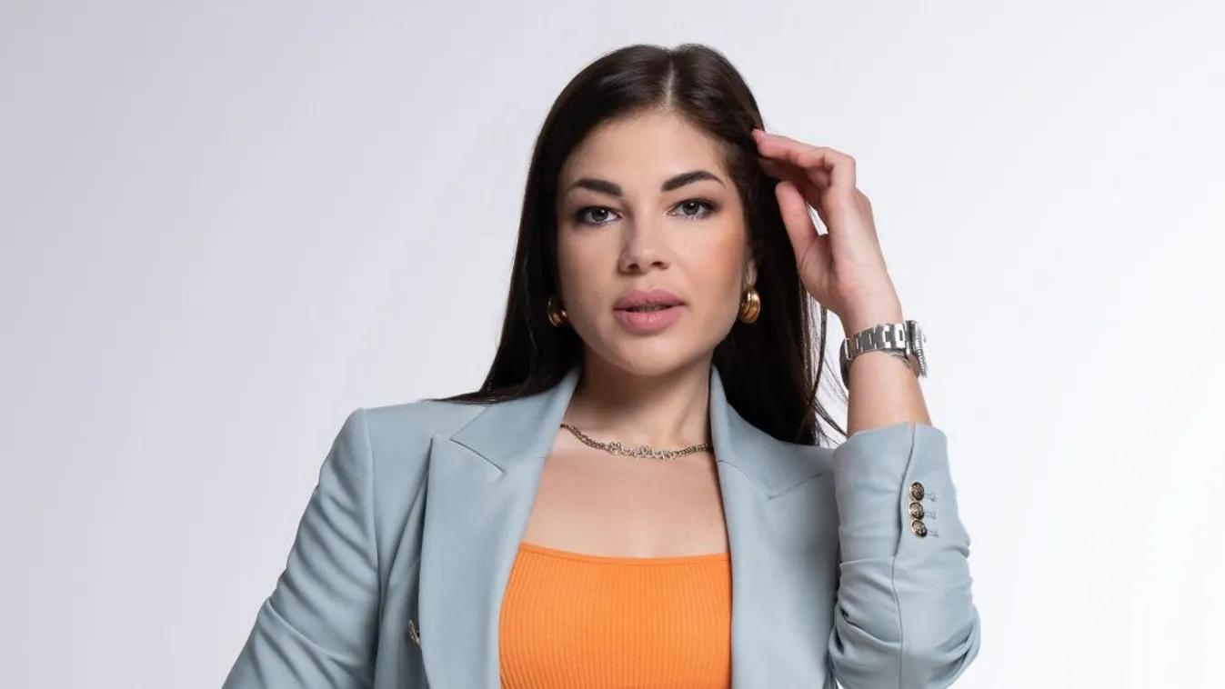 Gáspár Evelin falatnyi bikiniben mutatta meg bomba testét