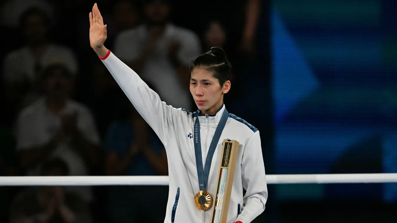 Véresre verték női ellenfeleiket a férfias bokszolók