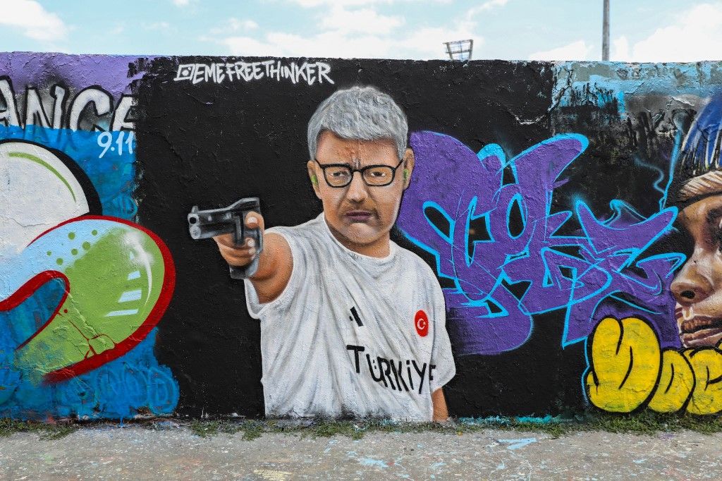 Turkish Olympic shooter Dikec's graffiti in Berlin