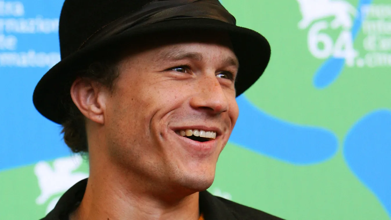 Tiszta apja a fiatalon elhunyt Heath Ledger lánya – fotó