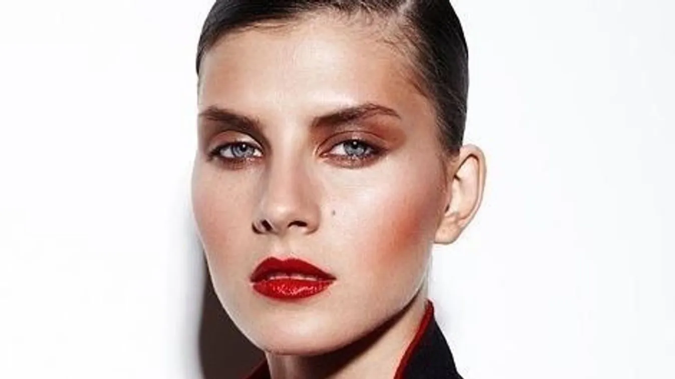 Szexi ruhában fotózták a Next Top Model Hungary sztárját