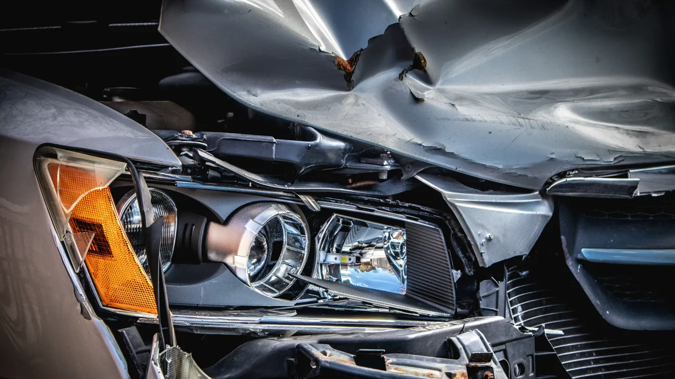 Most érkezett: hármas karambol történt az M7-esen