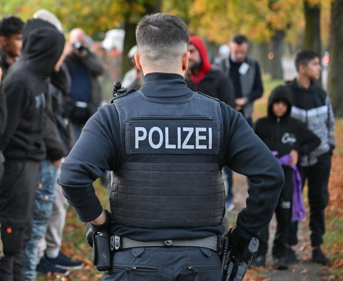 Federal police seize migrants who entered the country without permission