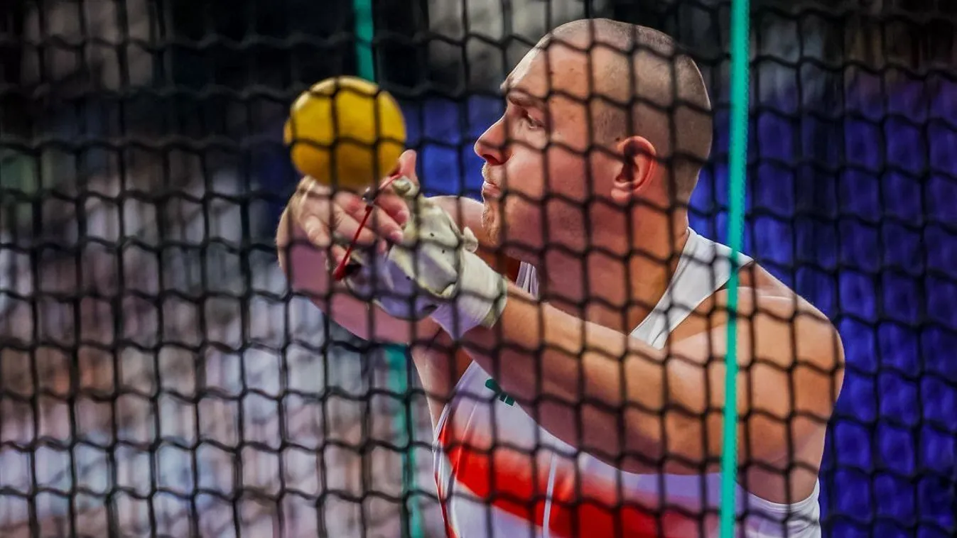 A kalapácsvető Halász Bence ezüstérmes