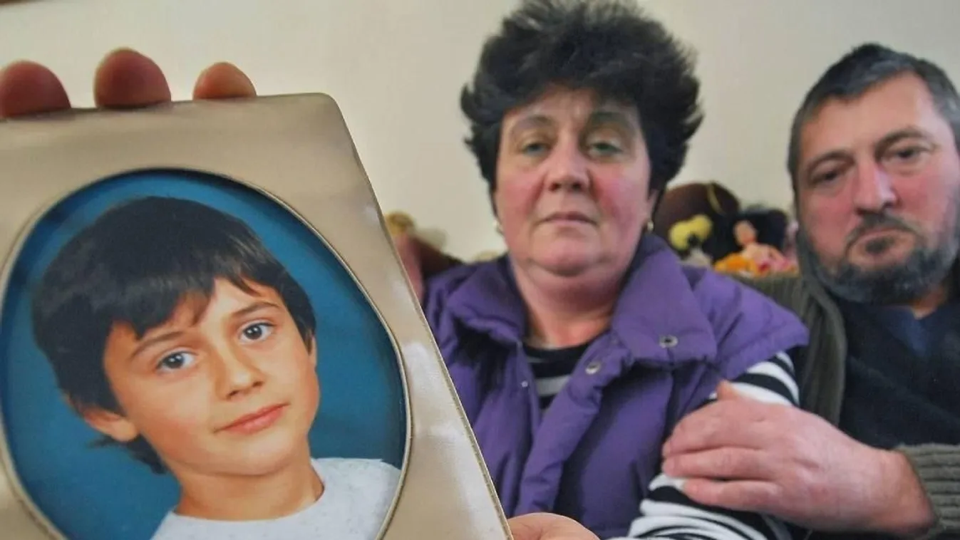  Till Tamáshoz hasonló módon tűnt el a győri Tompa Eszter is