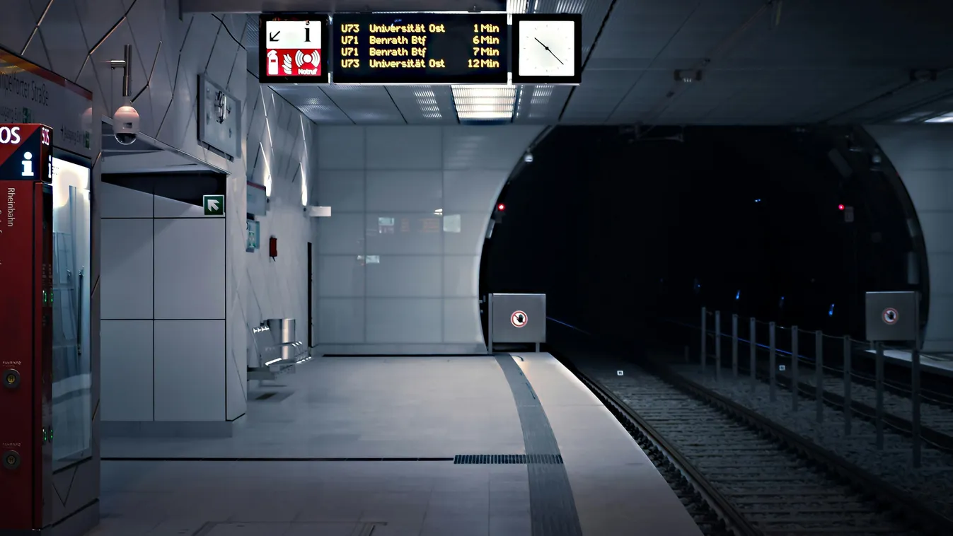  Belehalt a sérüléseibe a metróállomáson megkéselt édesapa