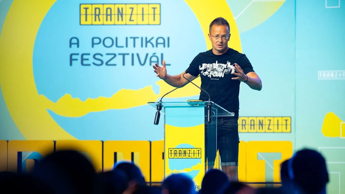 Szijjártó: Súlyos támadások érhetik a szuverén magyar politikát