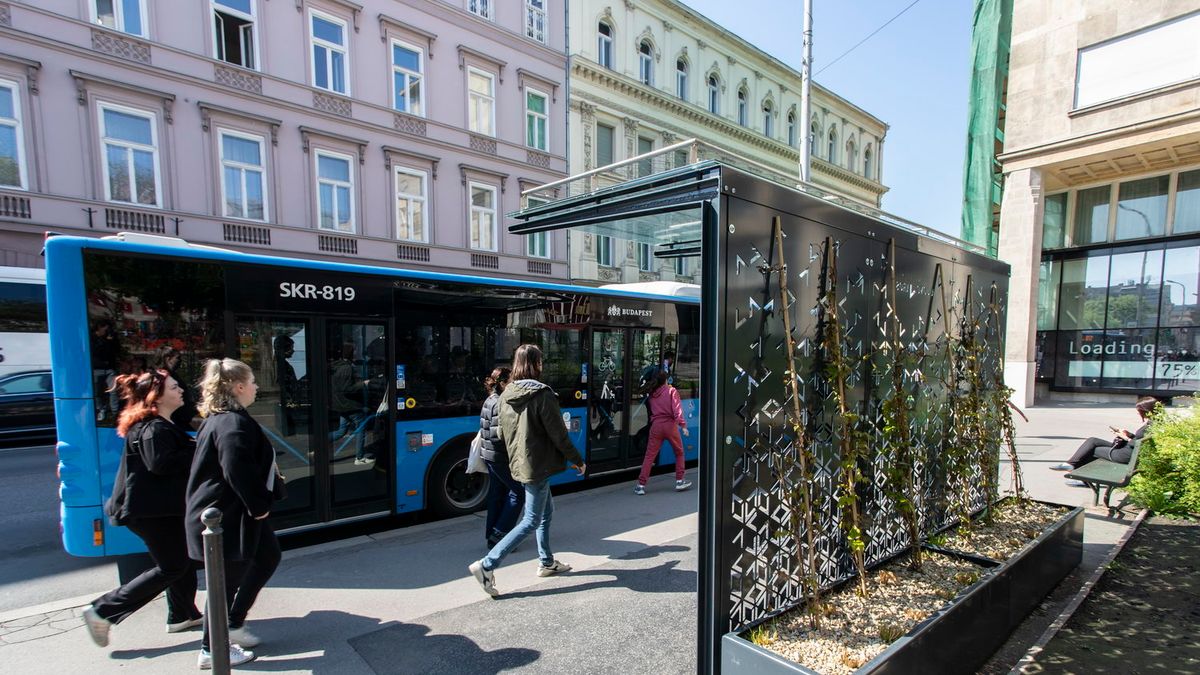 Totálisan felfordult a közlekedés Budapesten, nagy a kavar