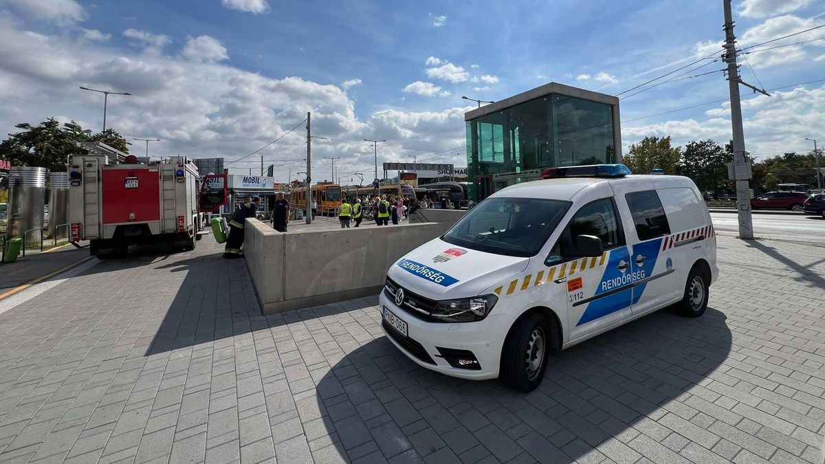 Megrázó képek: tűzoltók, rendőrök, mentők rohantak a 3-as metróhoz