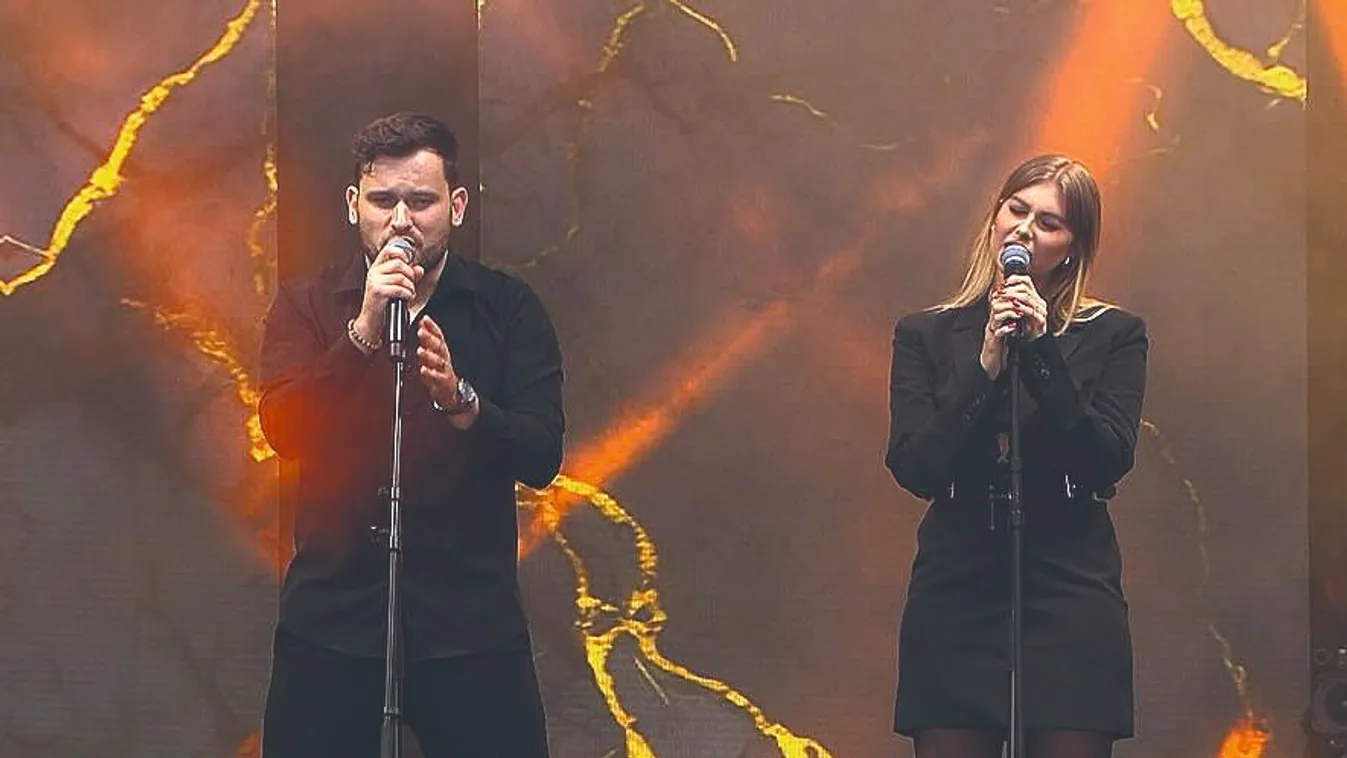 Példaként tekint Kordáékra Szabó Ádám