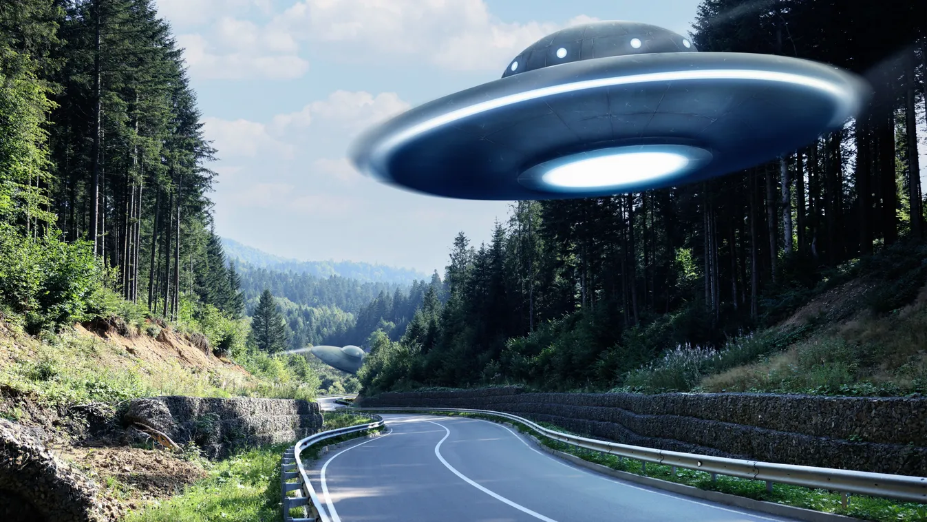 Sokkoló felvétel: eljöttek az UFO-k, a Földre ereszkedtek