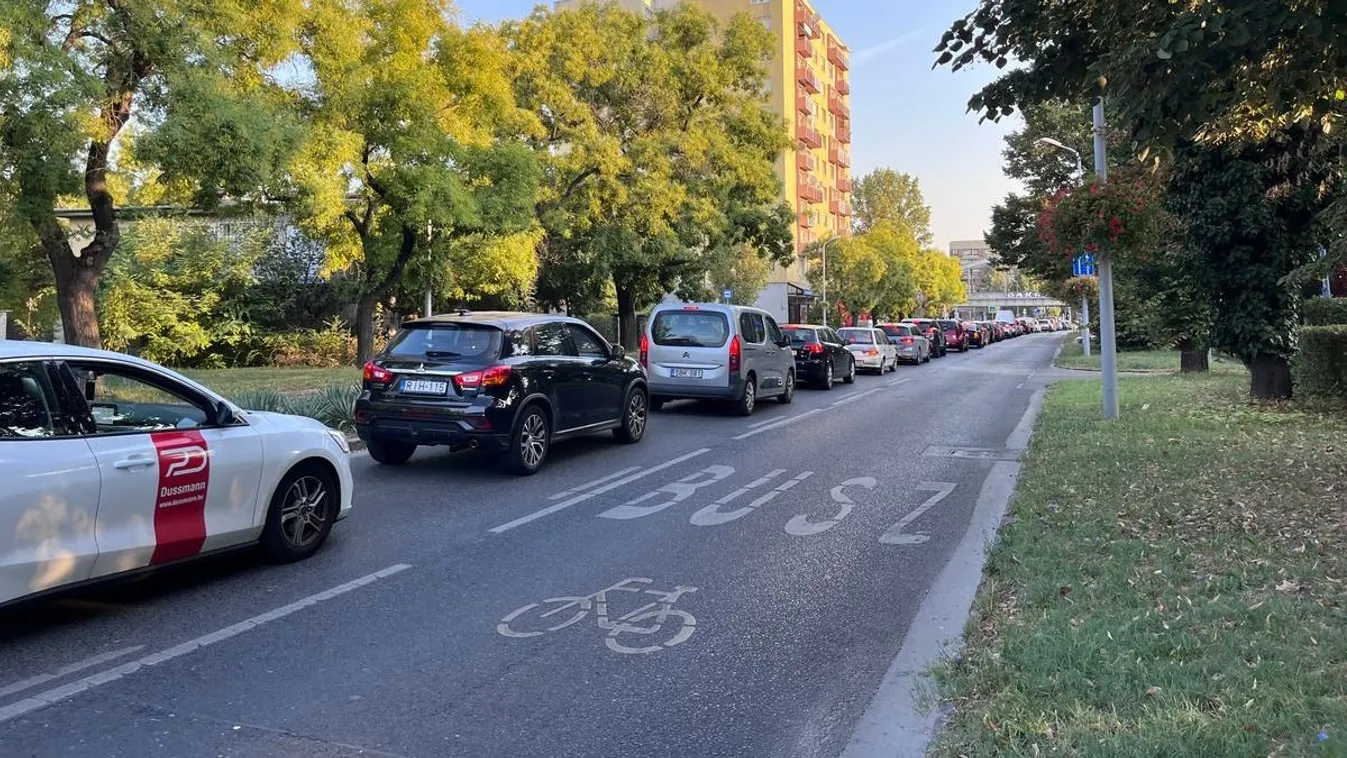 Hatalmas káoszt okoztak a közlekedésben Karácsonyék