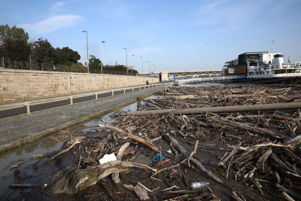  Budai rakpart egészen a Római partig