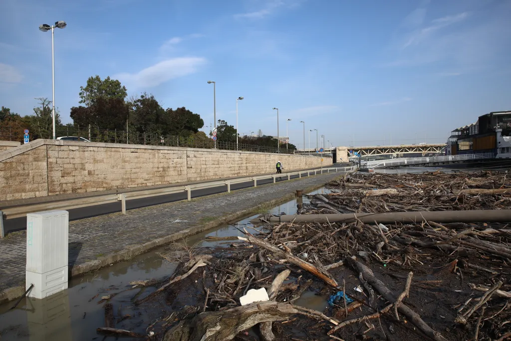  Budai rakpart egészen a Római partig